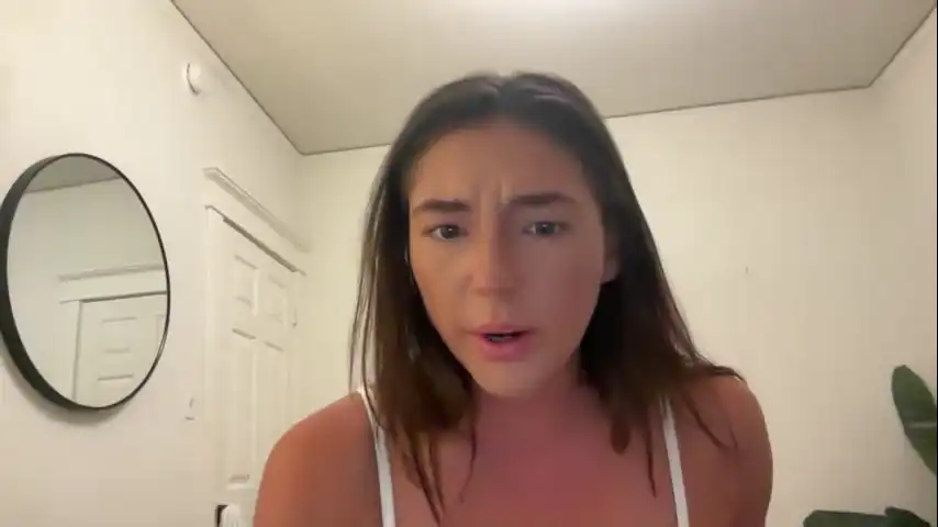 Katerinavalentine – [Chaturbate] Porn Naughty Roleplay – 2026-02-04 09:38:12
