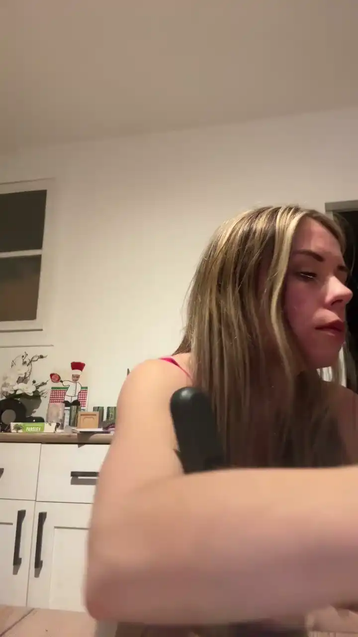 Basboy89 – [Cam4] Girl Alone Stream Record Adult – 2025-06-11 23:34:32