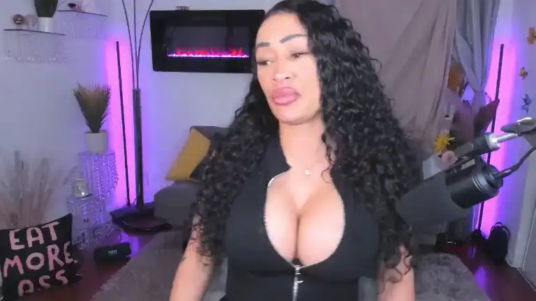 Boricua_baddiexx – [Streamate] Art Amateur Get Fucked – 2025-01-10 18:28:40