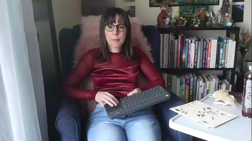 Ellynaomi – [Chaturbate] Sweet Model Babe Nora – 2025-12-12 19:00:32