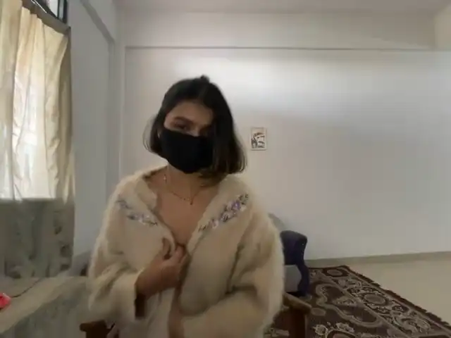 Mayaa__11 – [Stripchat] Home Alone Babe Hot – 2026-04-21 01:43:37
