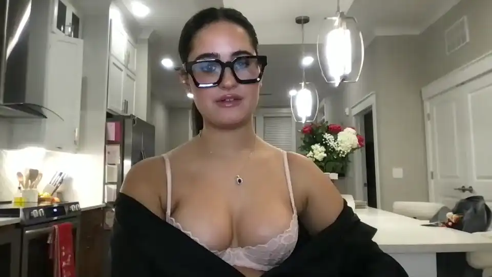 Zoerainee – [Chaturbate] Dream Girl Livecam Best – 2025-08-05 10:34:08