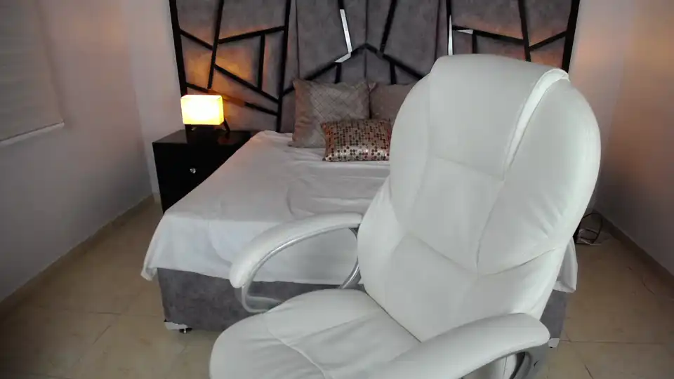 Connie_09 – [Manyvids Live] Lesbian Camgirl Girl Alone – 2025-05-31 19:26:49