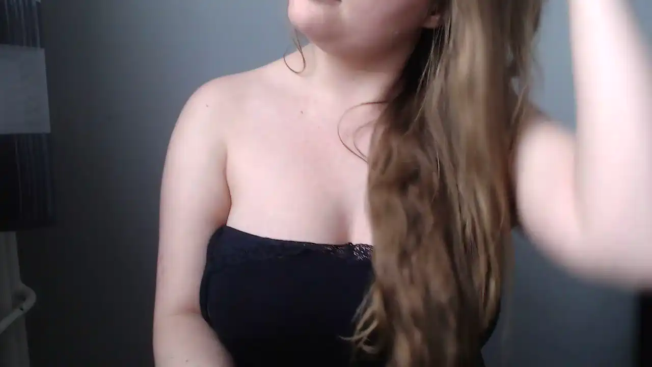 Malinka_19_ – [Showup] Hidden Show Horny Camgirl – 2025-04-02 05:51:32
