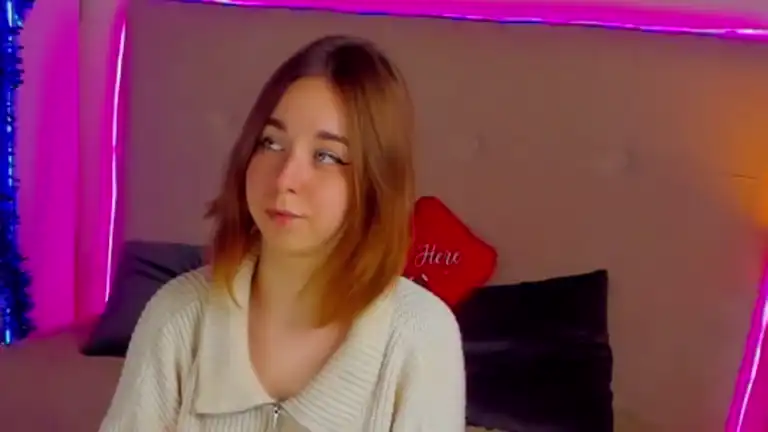 Alexxissky – [Streamate] Livecam Camwhores Flashing Ass – 2025-01-04 15:08:53