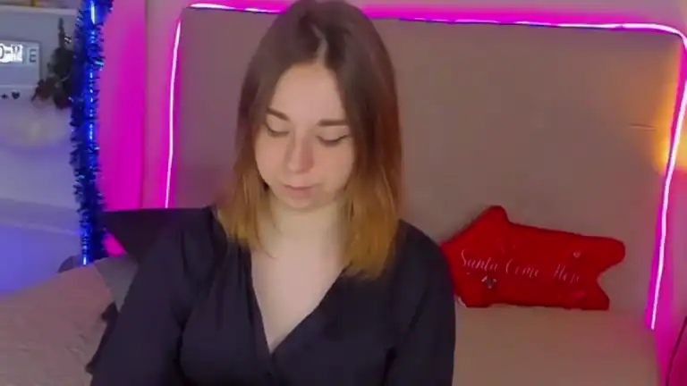 Alexxissky – [Streamate] Perfect Body Striptease Hot – 2026-03-05 17:14:08
