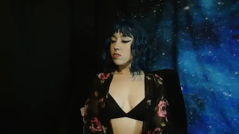 Missvikkiblue – [Streamate] Friendly Cam Clip Erotic – 2025-03-16 12:43:53