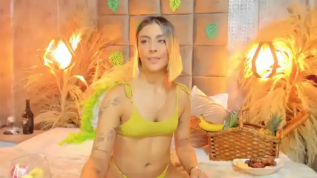 Mia-brooklyn – [Flirt4free] Recording Flashing Ass Web Model – 2025-03-10 15:26:49