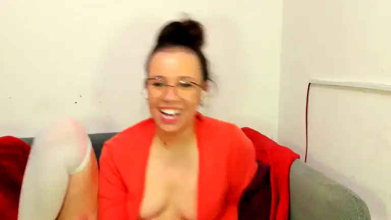 Submissivehotwifexo – [Streamate] Playful New Video Mfc Share – 2025-08-27 03:45:47