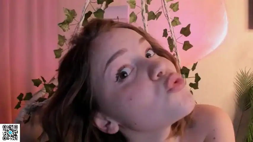 Maya2kk – [Stripchat] Caught On Webcam First Time Huge – 2025-05-12 20:49:17