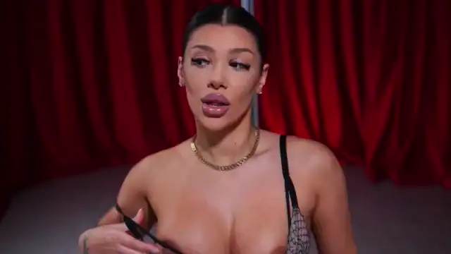 Nattynatty – [Myfreecams] Chat Lips Recording – 2025-08-30 18:47:01