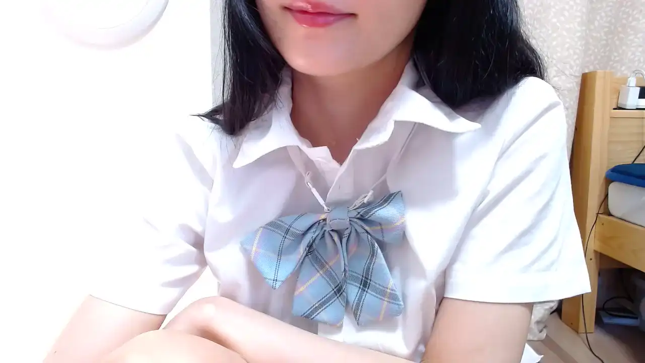 Yuritigusa – [Sakuralive] Super Fisting Pussy Chica – 2026-07-03 11:50:33