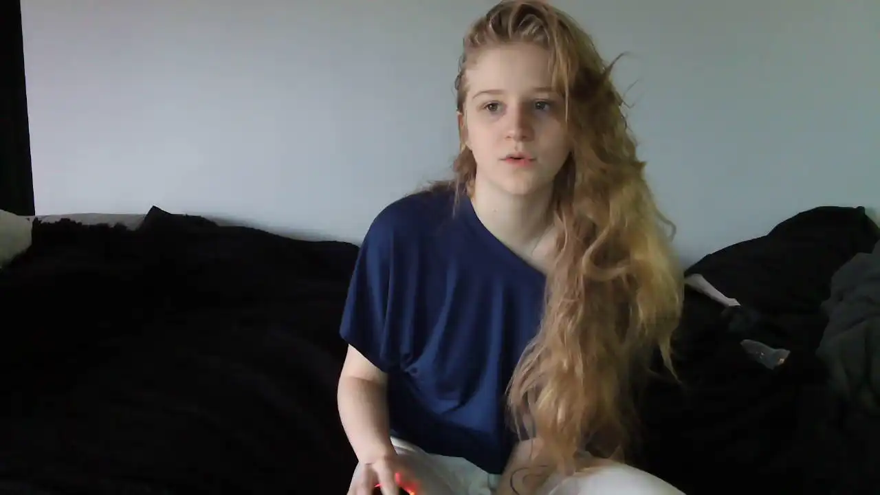 Bunnydathug – [Myfreecams] Anal Crazy Webcam Chat – 2026-06-04 16:22:11