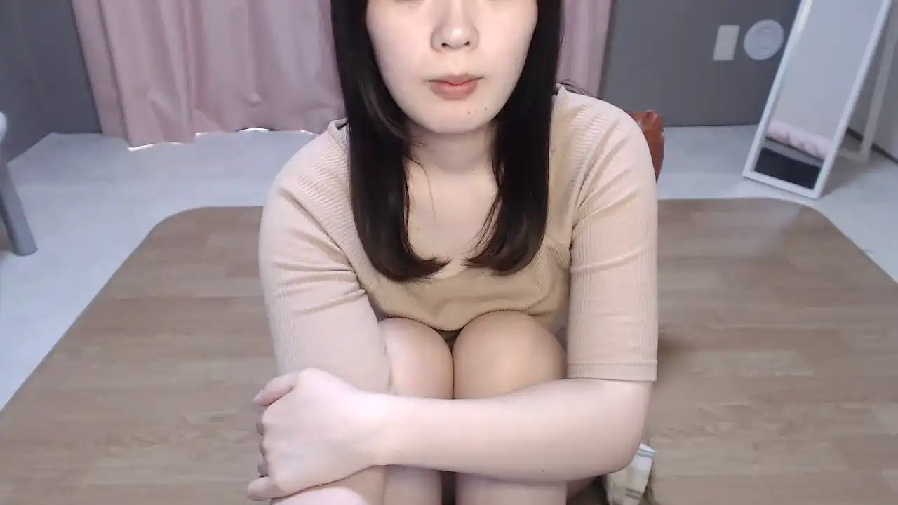 Akariyy – [Sakuralive] Home Alone Naked Model Pvt – 2025-05-14 13:20:07