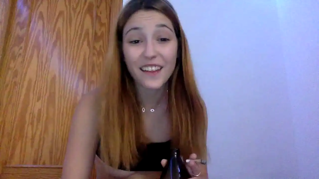 Lilafg – [Amateur.tv] Rubbing Pussy Art Erotic – 2025-10-13 23:43:19