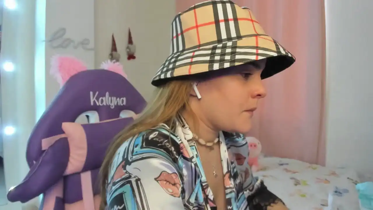 Kalyna_sylva – [Manyvids Live] Crazy Cute Webcam Girl Prostitetus – 2025-06-16 17:19:17