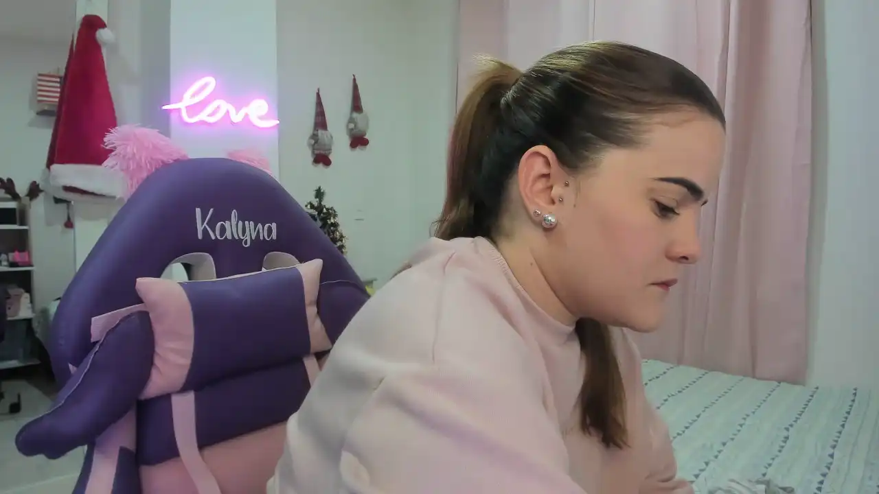 Kalyna_sylva – [Manyvids Live] Camera Lovely Amateur Caught On Webcam – 2026-06-24 10:19:57