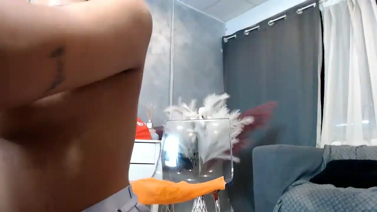 Yuukenzi – [Amateur.tv] Camsex Whores Privat Zapisi – 2025-04-29 05:15:44