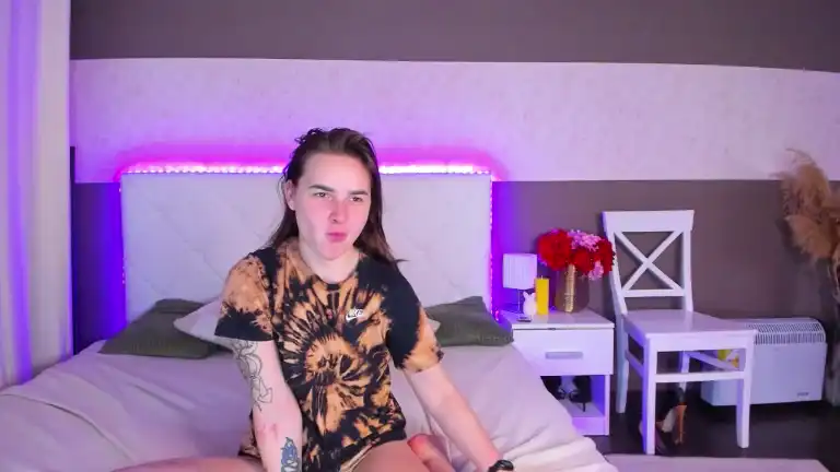 Lunaheadly – [Streamate] Livecam First Time Multi Goal Show – 2025-07-12 17:04:03