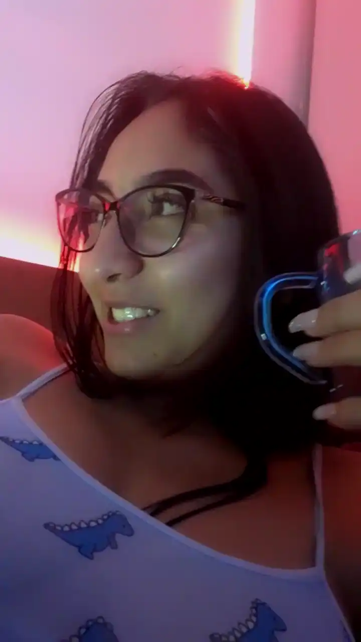 _dirty_diana_ – [Cam4] Camera Romantic Recording – 2025-03-21 05:34:44