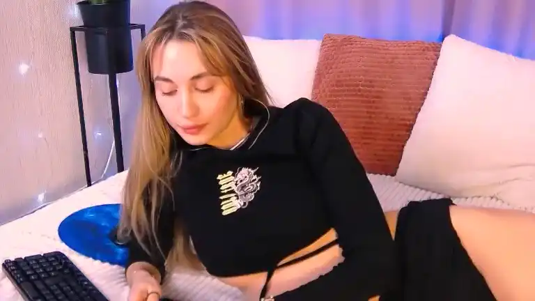 Ariahills – [Streamate] Live Cams Porn Live Chat Sweet Girl – 2025-04-02 03:17:43