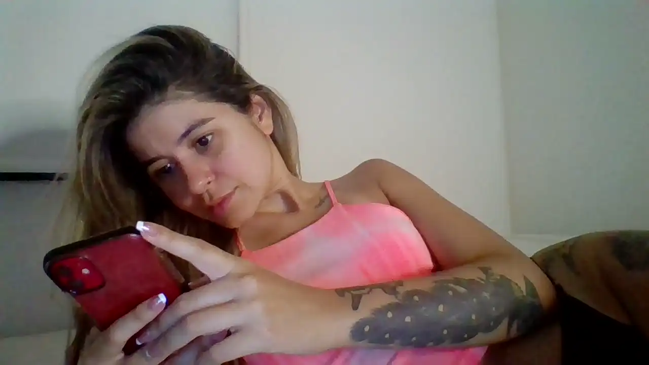 Devilbabi – [Cam4] Dream Girl Fucks Herself Crazy – 2026-04-01 05:29:14