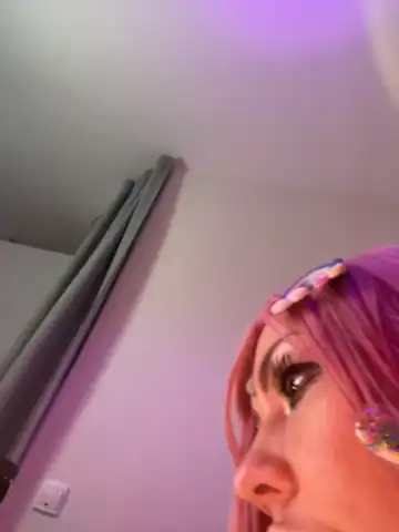 Ladycharmer – [Bongacams] Surprise Caught On Webcam Sexy Sister – 2025-06-11 08:03:59