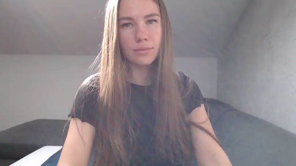 Slodkadziewczynaa – [Showup] Nice Cute Webcam Girl Erotic – 2025-11-06 10:47:41