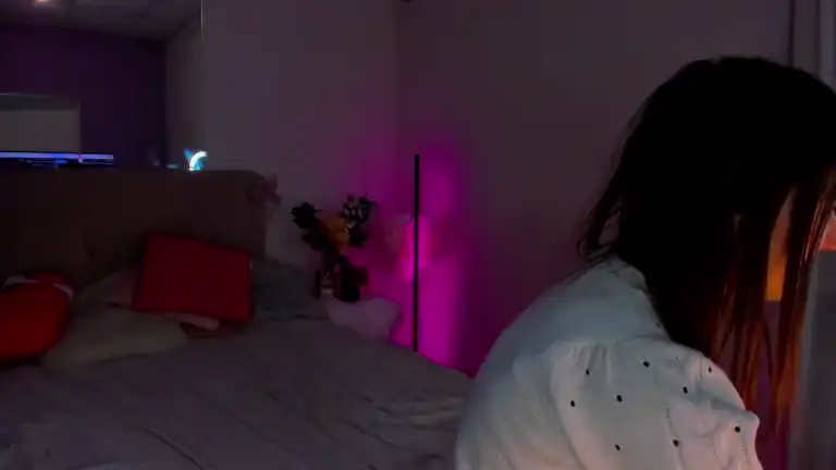 Lauraleee – [Streamate] Play Crazyticket Hot Babe Strips – 2025-11-27 16:46:48