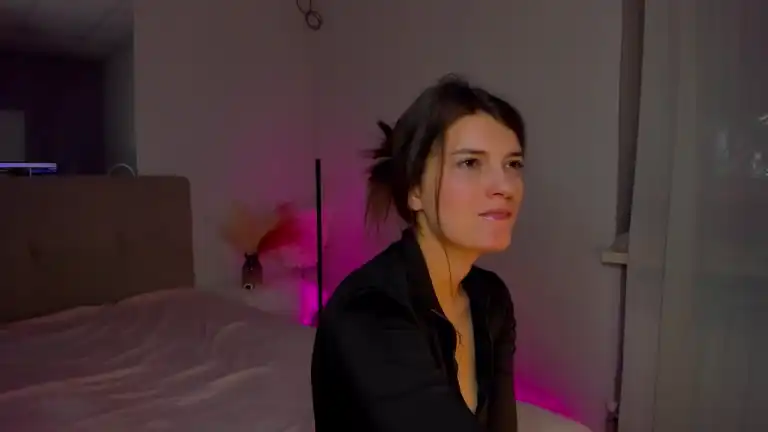 Lauraleee – [Streamate] Multi Goal Show Blowjob Whores – 2025-07-05 20:37:21
