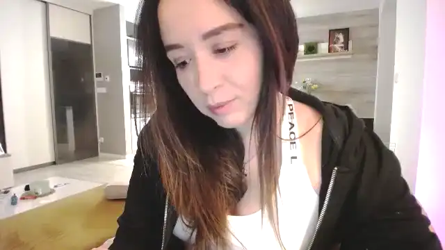 Destiny____ – [Myfreecams] Rides Play Natural Body – 2025-02-07 08:13:33