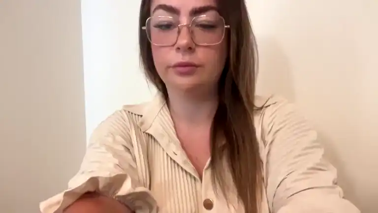 Robynuk – [Streamate] Nice Naked Loves To Masturbated – 2025-02-12 01:46:22