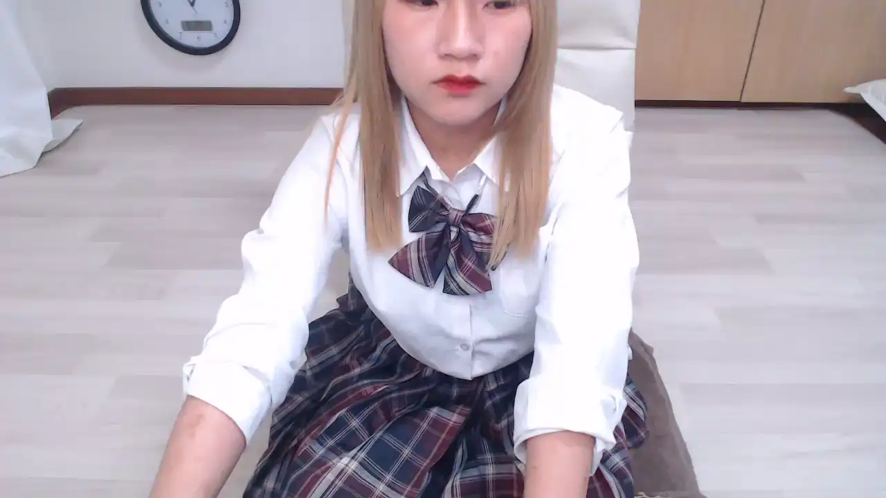 Remiy – [Sakuralive] Sexy Sister Lesbian Blowjob – 2026-01-29 04:17:07