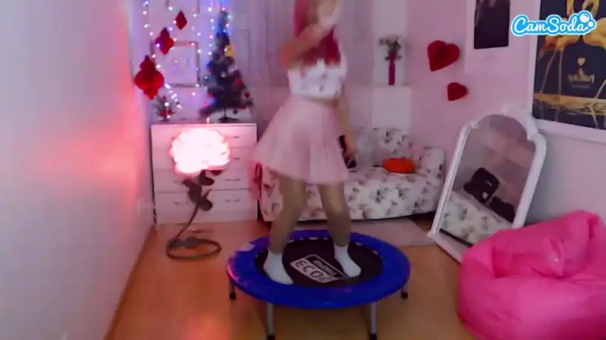 Lilycarrter – [Camsoda] Ride Flashing Ass Webcam Chat – 2026-06-01 06:50:48