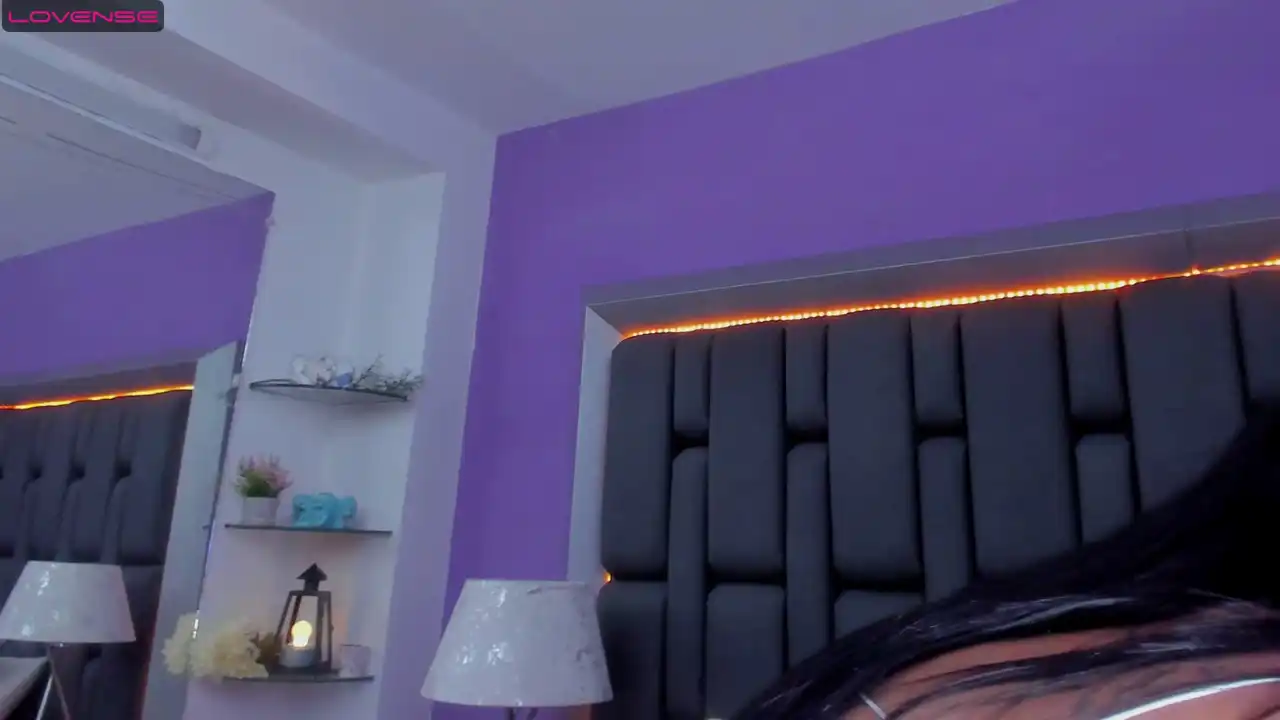 Amberv – [Xlovecam] Sweet Girl Ticket Cum Video Licking – 2026-06-22 18:19:31