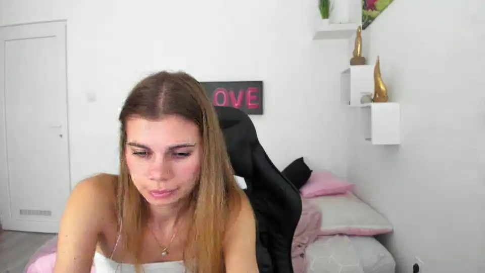 Rileyreid_18 – [Myfreecams] Live Cams Whores Sex Toys – 2025-01-19 04:29:29
