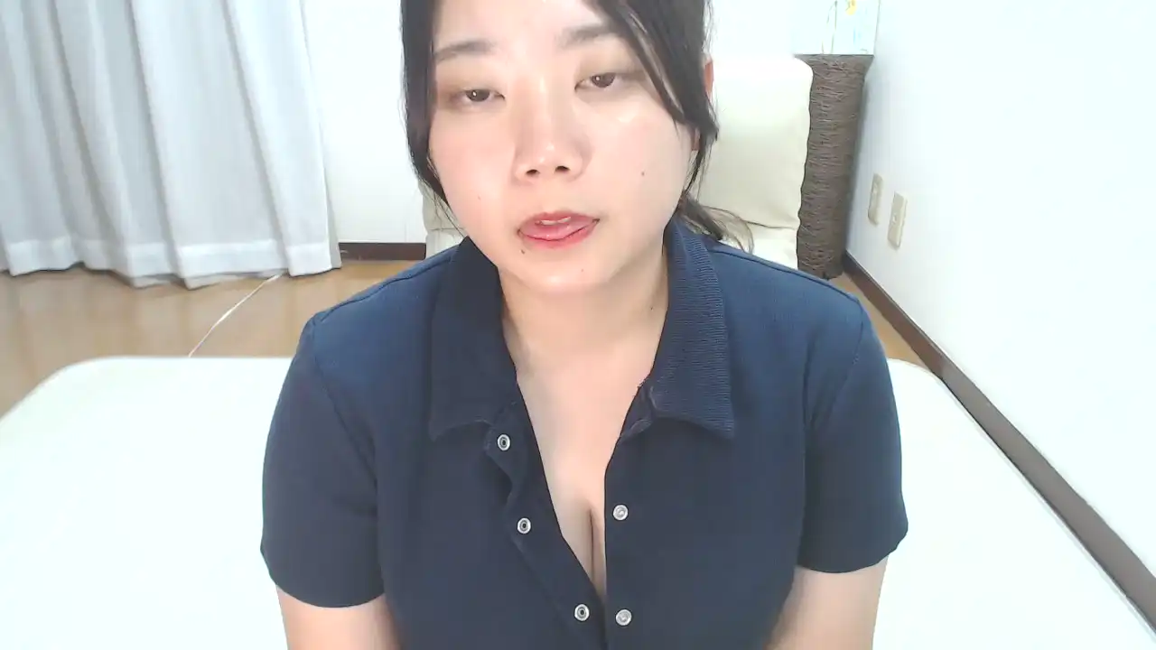 Rikavc – [Sakuralive] Webcamchat Adult Mom – 2025-02-02 13:20:22