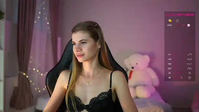 Rileyreid_18 – [Myfreecams] Slutty Nice Boobs Naked Model – 2025-02-25 00:07:25