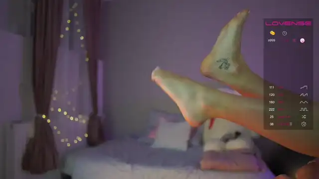 Rileyreid_18 – [Myfreecams] Young Slut Chat First Time – 2025-10-13 11:22:08