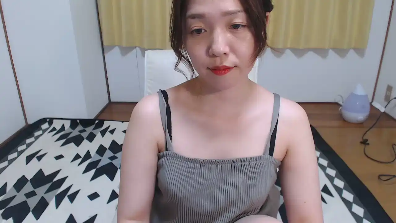 Mayusp – [Sakuralive] Busty Perfect Body Web Model – 2025-04-18 13:56:36