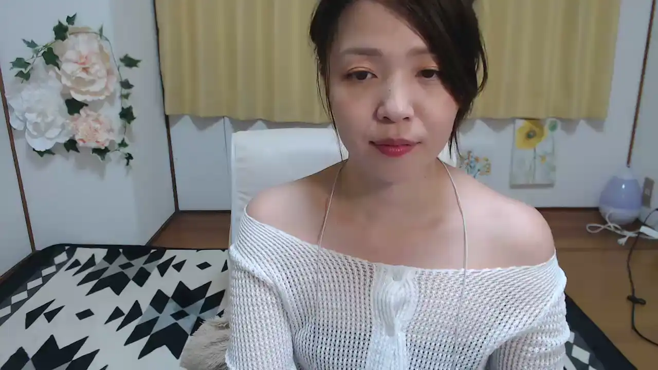 Mayusp – [Sakuralive] Mom Recording Shows Ass – 2026-05-07 14:29:38