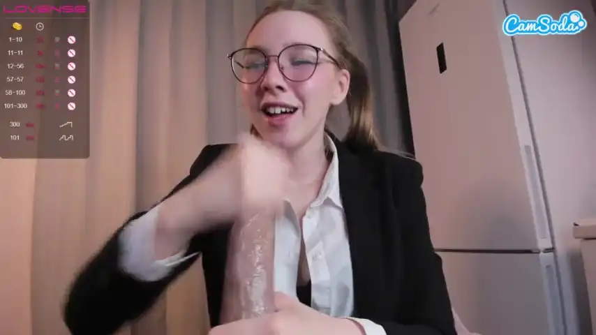 Nerdy-freyua – [Camsoda] Cute Webcam Girl Nude Girl Ticket Show – 2025-11-07 05:29:43
