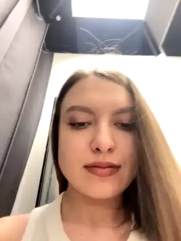 Brilliant-kiss – [Stripchat] Livecam Huge Private Video – 2025-11-11 09:18:43