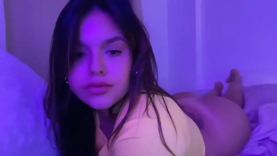 Larabae – [Chaturbate] Sexy Sister Naked Model Rides – 2026-03-16 08:43:47