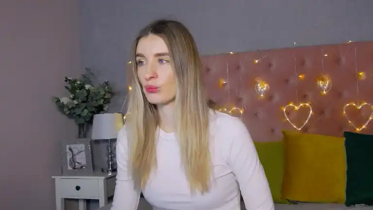 Austra – [Streamate] Insane Orgasm College Girl Doggy – 2025-07-07 02:29:08