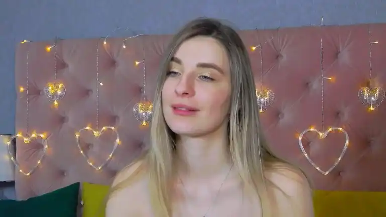 Austra – [Streamate] Babe Natural Body Webcam Model – 2025-07-09 23:04:10