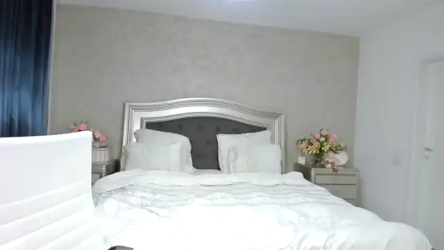 Dreamevy – [Myfreecams] Camgirl Lovers Hot Show – 2025-08-20 09:37:01