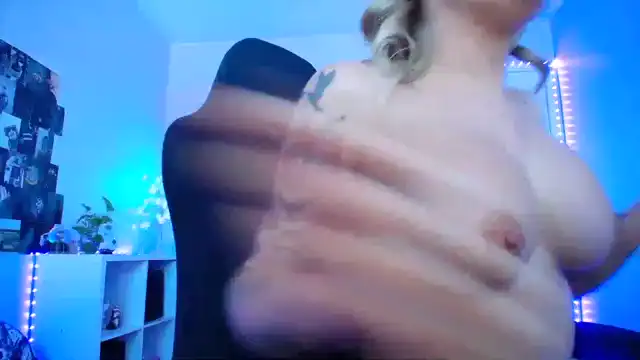 Emilytokes – [Myfreecams] Sexy Girl Playful Blowjob – 2025-09-27 11:38:06