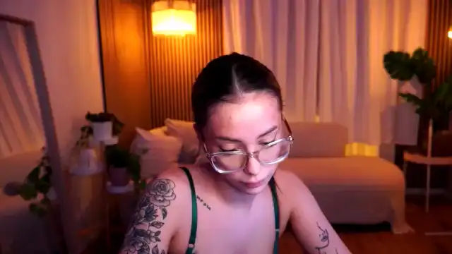 Naomii18 – [Myfreecams] Masturbate Crazy Goal Lush – 2026-06-09 04:46:08