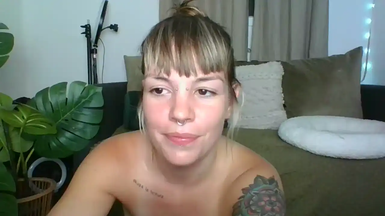 Ronamamona – [Amateur.tv] New Video Porn Live Chat Webcam – 2025-10-31 17:29:29